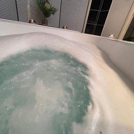 Chill Lux Spa Unit North Lakes Eksteriør bilde